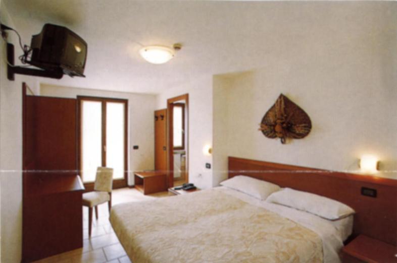 Hotel Scandola Bosco Chiesanuova Oda fotoğraf